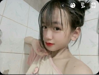 Mai Nhi bị đập nát bướm non